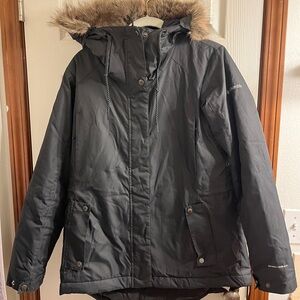 Columbia Women's Black Fur-Trimmed Ski Jacket
